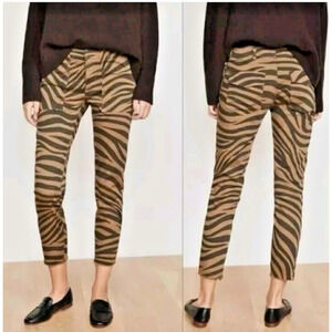 Nili Lotan Jenna Pants Coyote Tiger Print Raw Hem Pockets Size 8 Cropped EUC